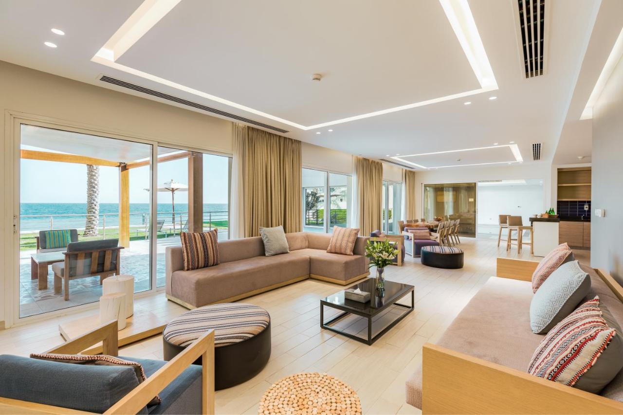 Sealine Beach, A Murwab Resort Mesaieed Exterior foto The interior of a villa at the resort