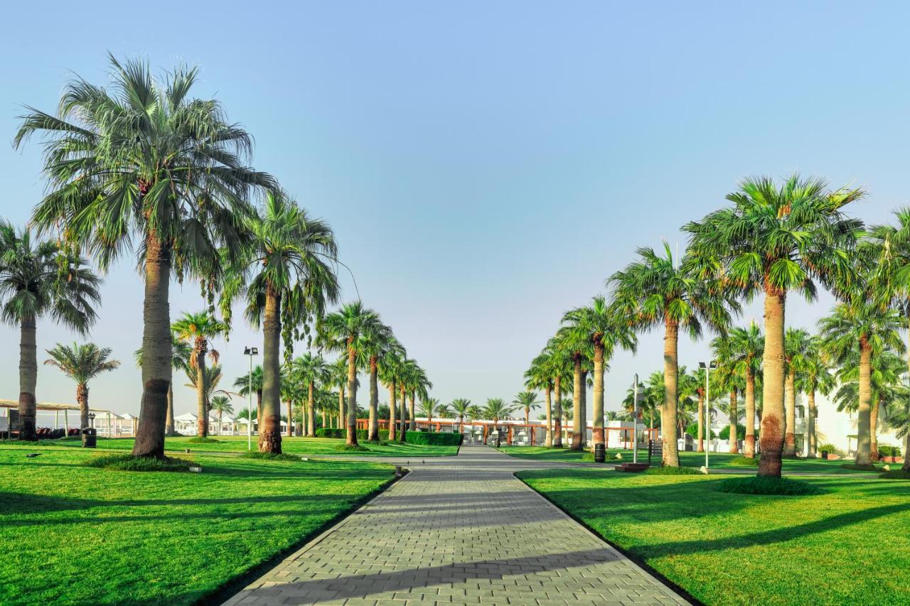 Sealine Beach, A Murwab Resort Mesaieed Exterior foto Al-Shaab Park
